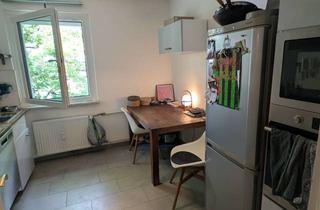 Wohnung mieten in Max-Fiedler-Str. 10, 45128 Südviertel, Großzügige, helle Etagenwohnung