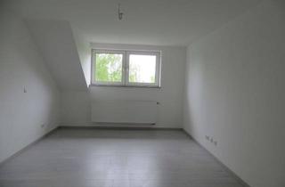 Wohnung mieten in Bernstein 38, 95632 Wunsiedel, Lichtdurchflutete 4-Zimmer-Dachgeschosswohnung in Bernstein bei Wunsiedel