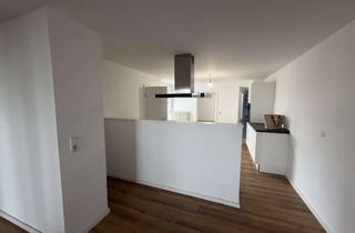 Wohnung mieten in Heinigstr. 33, 67059 Mitte, Helle, klimatisierte und offene 3 ZKB-Wohnung mit Einbauküche