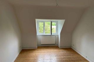 Wohnung mieten in 22415 Langenhorn, Platz für neue Ideen: 2,5-Zimmer-Dachgeschosswohnung in Hamburg-Langenhorn