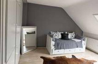 Wohnung mieten in 22525 Stellingen, Befristete, möblierte 1-Zimmer-DG-Wohnung in Eimsbüttel!