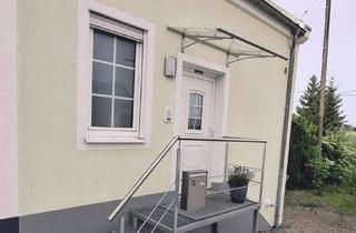 Doppelhaushälfte kaufen in 89346 Bibertal, Modernisierte Doppelhaushälfte mit Terrasse in Kissendorf