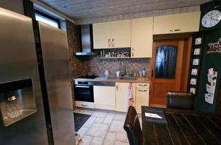 Haus kaufen in 08258 Markneukirchen, Attraktives Baugrundstück mit zwei Häusern und einem Bungalow in Markneukirchen