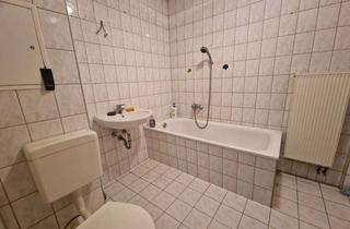 Mehrfamilienhaus kaufen in 08523 Hammervorstadt, Attraktives Mehrfamilienhaus mit Entwicklungspotenzial und solider Mietrendite
