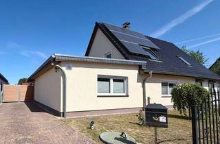 Doppelhaushälfte kaufen in 16767 Leegebruch, moderne effiziente (A+) Doppelhaushälfte, Erdwärme, Klimaanlage, Wallbox, PV-Anlage