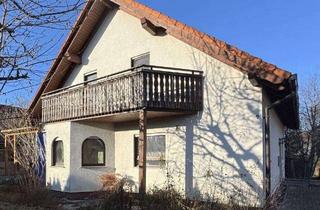 Haus kaufen in 73569 Eschach, Sofort einziehen! Wohnhaus in ruhiger Wohnlage mit Garage, offener Kamin und großem Hobbyraum!