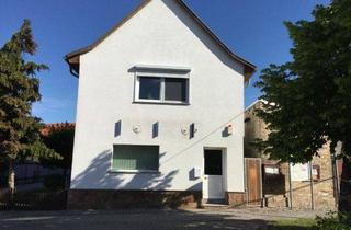 Anlageobjekt in 06188 Landsberg, Voll vermietetes Wohn- und Geschäftshaus mit Garagen und Ausbaupotenzial in Klepzig