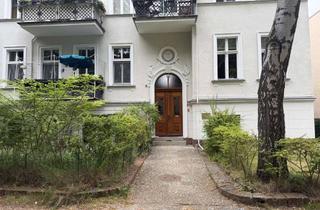 Wohnung kaufen in Roonstraße, 12203 Lichterfelde, Helle Dachgeschosswohnung mit Garage in bester Altbaulage