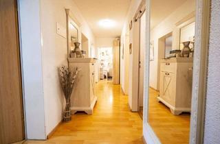 Wohnung kaufen in 78224 Singen, Sofort bezugsfreie 2,5-Zimmer-Wohnung mit Wintergarten und Tiefgarage in Singen