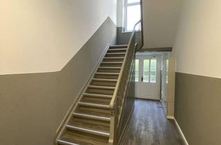 Wohnung mieten in Friedrichstraße 135, 42551 Velbert, Altbau-Charme in der Fußgängerzone!! Frisch sanierte 3-Zimmer-Wohnung ab sofort zu vermieten