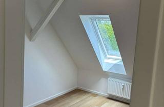 Wohnung mieten in Redingskamp 21, 22523 Eidelstedt, Stilvolles Dachgeschoss – Erstbezug nach hochwertigem Ausbau