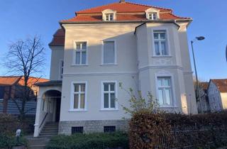 Wohnung mieten in Blombergerstr. 10, 32756 Detmold, Energetisch saniert & zentral gelegen: 4-Zimmer-Wohnung mit Garten & Parkplatz in Stadtvilla