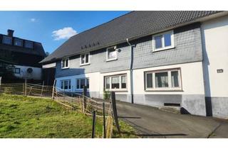 Bauernhaus kaufen in 57319 Bad Berleburg, Bad Berleburg - Bauernhof mit Stallungen und Ponys