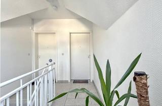 Wohnung kaufen in 64331 Weiterstadt, Moderne 3,5-Zimmer-Maisonette mit Galerie, Westbalkon und TG-und Außenstellplatz