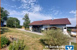 Einfamilienhaus kaufen in 94360 Mitterfels, Landwirtschaftliches Anwesen mit großzügiger Grundstückfläche und zwei Bauparzellen