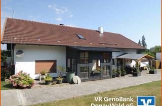 Einfamilienhaus kaufen in 94360 Mitterfels, Anwesen mit Scheune, Garage und großzügiger Landwirtschaftsfläche