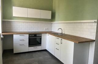 Wohnung mieten in Humboldtstraße, 09130 Chemnitz, Großzügige 2-Zimmerwohnung mit Vinylbelag, Balkon, Wanne und Dusche! Vormieter verkauft EBK