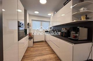 Wohnung mieten in 50737 Köln, Sanierte und großzügige 2,5 Zimmer-Wohnung mit Wintergarten!