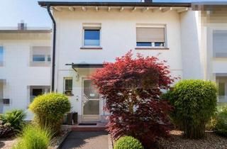 Reihenhaus kaufen in 78050 Villingen-Schwenningen, Familienfreundliches Reihenhaus in gefragter Lage von Villingen mit Garten, Dachstudio, 2 x Garage, Keller und moderner Heizung mit Solaranlage