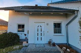 Doppelhaushälfte kaufen in 31812 Bad Pyrmont, Bad Pyrmont - Exklusive Doppelhaushälfte in begehrter Randlage von Bad Pyrmont