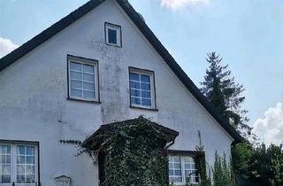 Einfamilienhaus kaufen in 33034 Brakel, Brakel - Provisionsfrei, Sanierungsbedürftiges Haus in Brakel Gehrden.