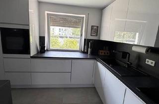 Wohnung kaufen in 90537 Feucht, Feucht - Sanierte, moderne 3-Zimmer-Eigentumswohnung im EG