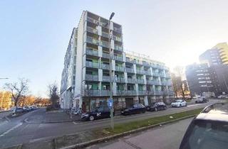 Wohnung kaufen in 81735 München, München - provisionsfrei Studentenappartment 1ZKDB frei verkaufen München