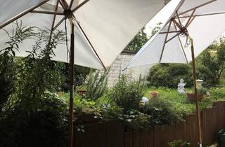 Wohnung kaufen in 90449 Nürnberg, Nürnberg - 2-Zi-Wohnung mit überdachter Terrasse, EBK & Einzelstellplatz