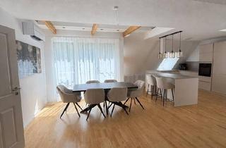 Wohnung kaufen in 47803 Krefeld, Krefeld - Helle Maisonette Wohnung mit Galerie