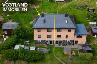 Doppelhaushälfte kaufen in 08248 Klingenthal, Charmante Doppelhaushälfte mit großem Grundstück in ruhiger Hanglage