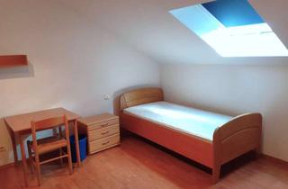 Wohnung kaufen in Hochlandstraße 27, 80995 Feldmoching-Hasenbergl, 4 Zimmer, möbliert, 4 Bäder + Wohnküche; 2004 komplett neu ausgebaut - Bes: FR 17.07. ind. Vereinb.