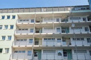Penthouse kaufen in 51065 Buchforst, Wohnen über den Dächern: 2-Zimmer-Penthouse mit XXL-Sonnenterrasse
