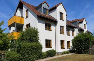Wohnung kaufen in 91353 Hausen, Drinnen hell, draußen grün: 3-Zimmer mit Terrasse, Garten und TG-Stellplatz