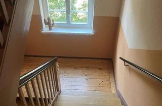 Wohnung kaufen in 04299 Stötteritz, Attraktive und vermietete 2 Zimmer Eigentumswohnung mit Balkon in Leipzig - Stötteritz