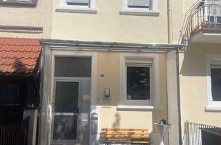 Wohnung kaufen in Scheffelstraße 23, 68723 Schwetzingen, Charmante Altbauwohnung mit hohen Decken, Originaldielen und großzügigem Garten in Schwetzingen