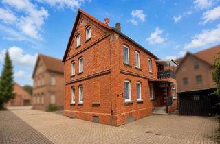 Wohnung kaufen in 31860 Emmerthal, Solides Dreifamilienhaus in Emmerthal – Eigennutzung und Vermietung kombinieren