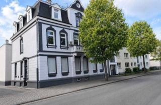 Wohnung kaufen in 42857 Remscheid, Stilvolle Altbauwohnung mit Villencharme, zwei Balkone & traumhafte Raumhöhe