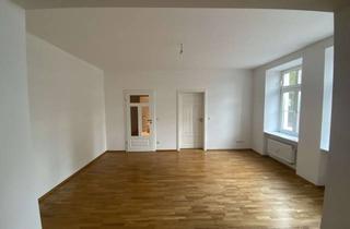 Wohnung kaufen in 84359 Simbach, schöne 2 Zi.-Eigentumswohnung in zentraler Lage mit Aufzug / Lift - 823