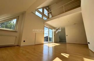 Wohnung kaufen in 57072 Siegen, FREIRAUM4 +++ Über den Dächern von Siegen: Stilvolle Maisonette mit Galerie & Balkon in Top-Lage!