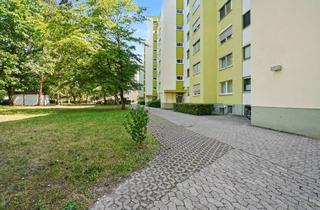 Wohnung kaufen in 90471 Langwasser, Einziehen statt renovieren! Gepflegte 3-Zimmer-Wohnung mit Süd/West-Balkon in Nürnberg-Langwasser