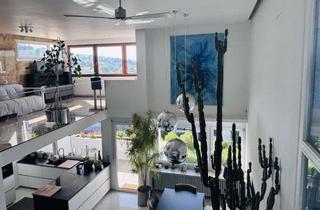 Wohnung kaufen in 73733 Esslingen, Absolut großzügig + bevorzugt in Sulzgries + Dachterrasse + Balkon + Galerie + herrliche Fernsicht !