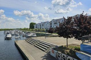 Wohnung kaufen in Zum Großen Zernsee, 14542 Werder (Havel), Wohnen am Yachthafen, wo Andere Urlaub machen