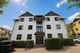 Wohnung mieten in Schloßblick 20, 04827 Machern, moderne 80m²- Wohnung im Maisonettestil mit großem Wohnzimmer + Balkon!