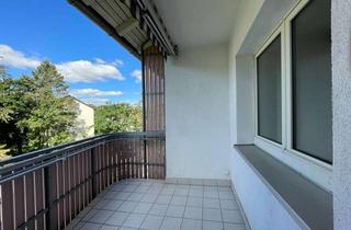 Wohnung mieten in Gebbertstr. 156, 91058 Erlangen, Schöne 4 Zimmer-Wohnung mit Einbauküche!