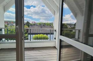 Wohnung mieten in Grillparzerstr. 38, 65232 Taunusstein, Neuwertige 2-Zimmer-DG-Wohnung mit Aufzug & Loggia am Ärztezentrum Taunusstein