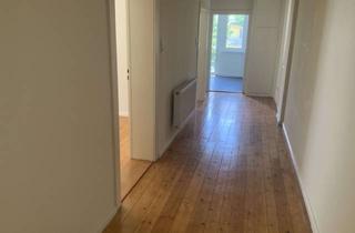 Wohnung mieten in Neubergstasse 28, 97072 Sanderau, top Altbau 2,5 Zi mit SüdBalkon in bester Lage von WÜ Sanderau