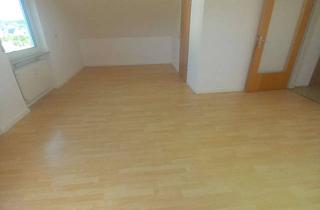 Wohnung mieten in Sonnenreute 16, 72227 Egenhausen, Zuhause mit drei Zimmern und viel Platz in Egenhausen