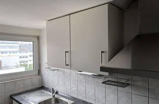 Wohnung mieten in 75173 Südweststadt, Freundliche 2-Zimmer-Dachgeschosswohnung mit Einbauküche in Pforzheim