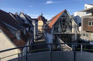Wohnung mieten in Strohstraße 11, 72622 Nürtingen, Gepflegte Stadtwohnung mit vier Zimmern sowie Balkon und EBK mitten in Nürtingen