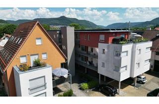 Wohnung mieten in Uracher Straße, 72581 Dettingen, Ankommen und wohlfühlen:renovierte 2,5-Zimmer-Wohnung mit Balkon und Traumaussicht in Dettingen/Erms
